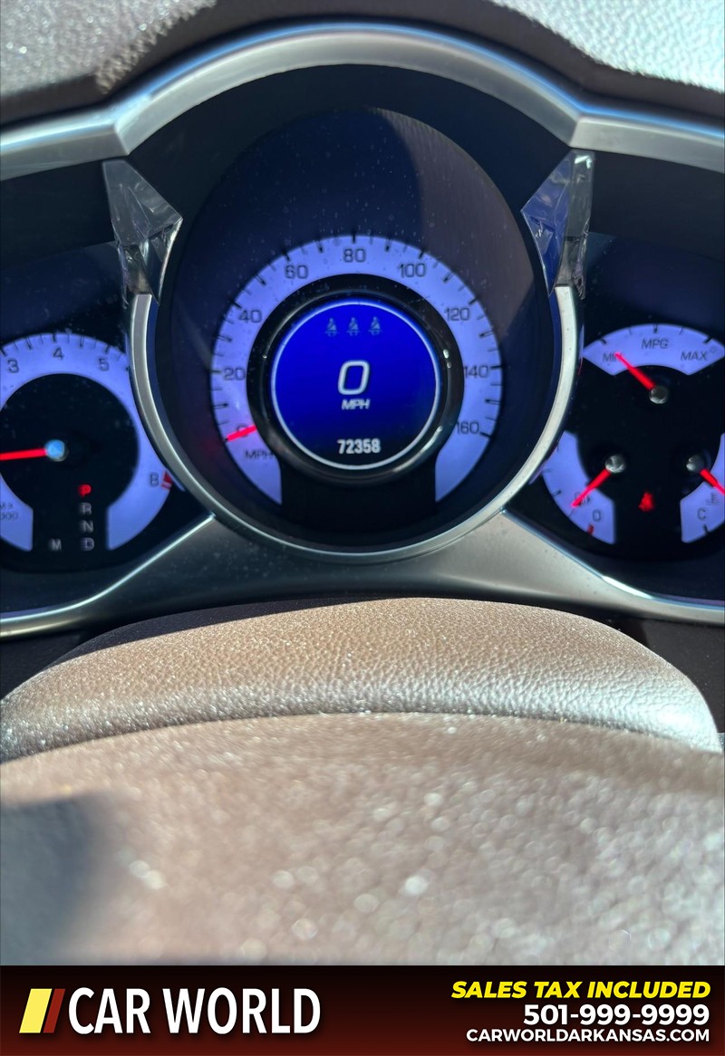 Cadillac SRX Vehicle Full-screen Gallery Image 18