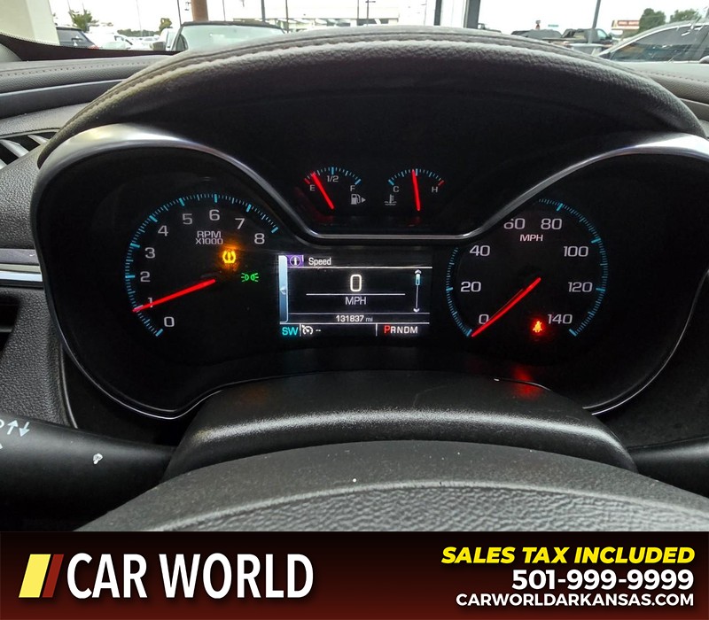 Chevrolet Impala Vehicle Full-screen Gallery Image 17