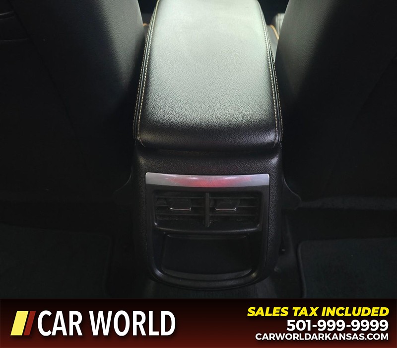 Chevrolet Impala Vehicle Full-screen Gallery Image 19