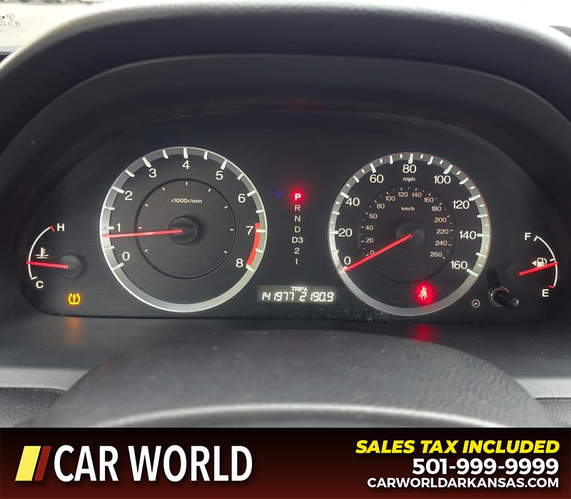 Honda Accord Sedan Vehicle Full-screen Gallery Image 16