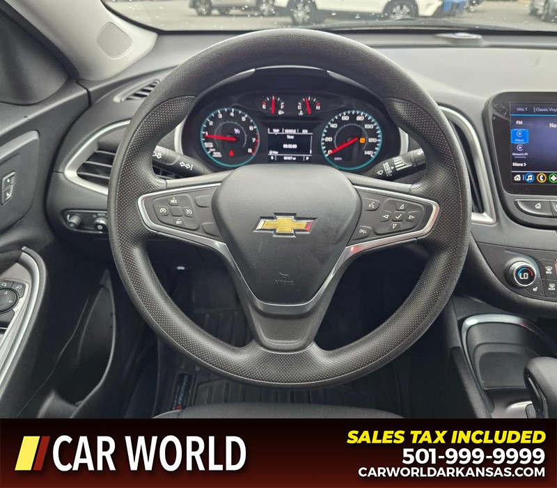 Chevrolet Malibu Vehicle Full-screen Gallery Image 15