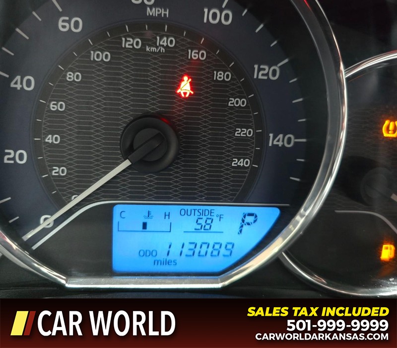 Toyota Corolla Vehicle Full-screen Gallery Image 16