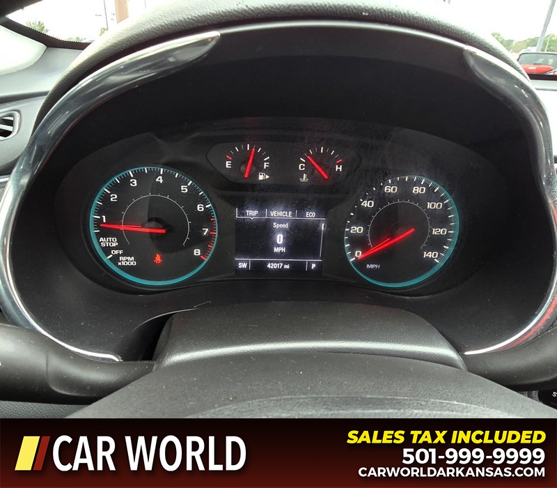 Chevrolet Malibu Vehicle Full-screen Gallery Image 17