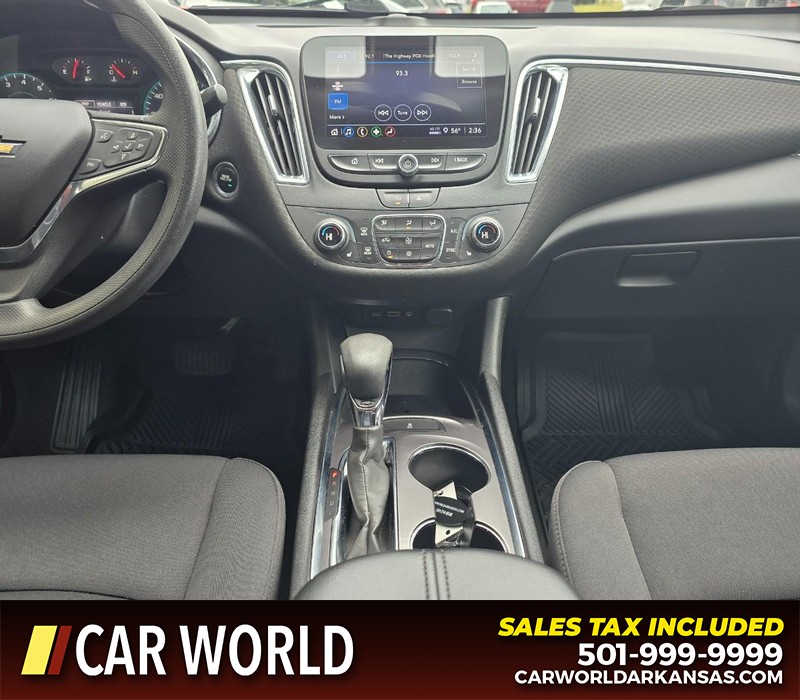 Chevrolet Malibu Vehicle Full-screen Gallery Image 18