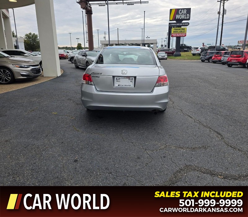 Honda Accord Sedan Vehicle Full-screen Gallery Image 5
