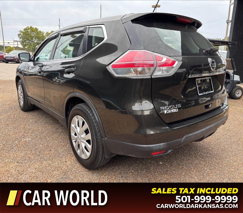Nissan Rogue Vehicle Full-screen Gallery Image 5