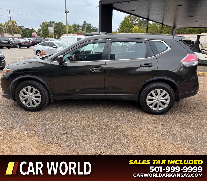 Nissan Rogue Vehicle Full-screen Gallery Image 6