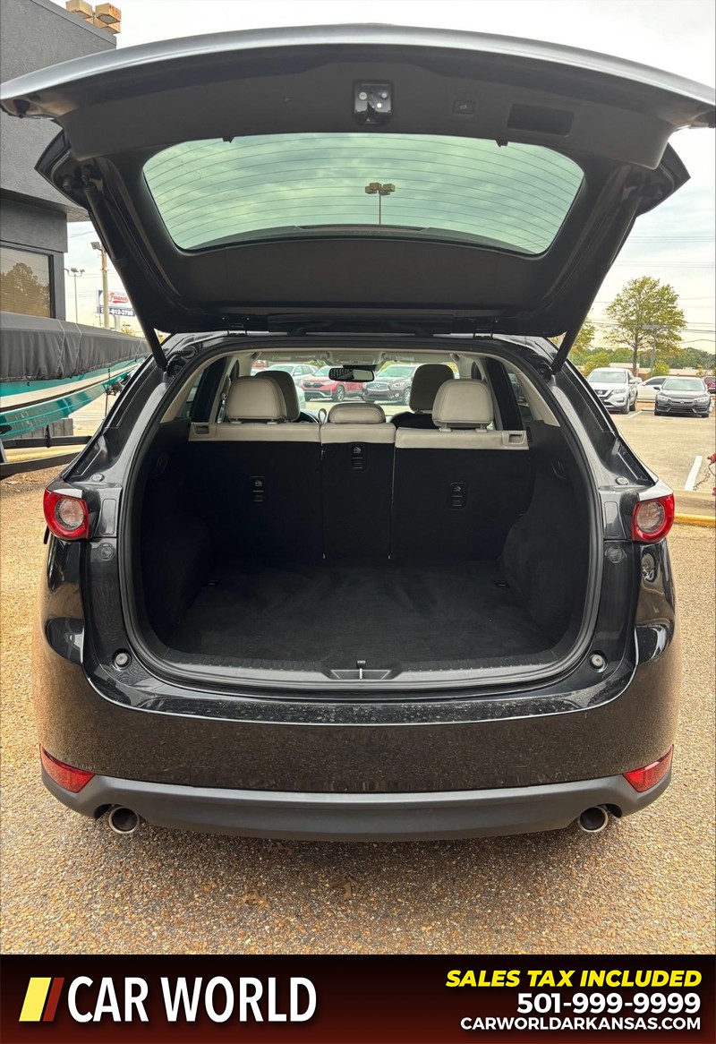 Mazda CX-5 Vehicle Full-screen Gallery Image 5
