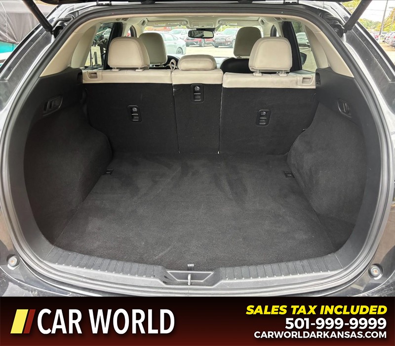 Mazda CX-5 Vehicle Full-screen Gallery Image 6