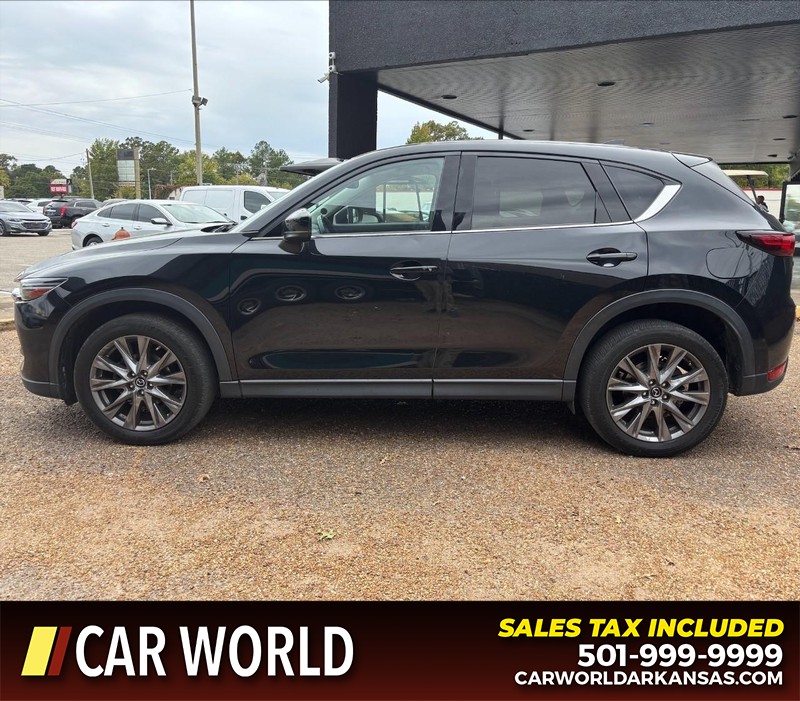 Mazda CX-5 Vehicle Full-screen Gallery Image 8