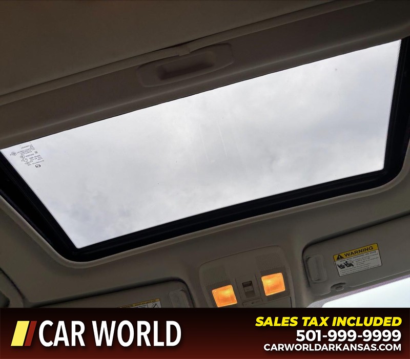 Mazda CX-5 Vehicle Full-screen Gallery Image 12
