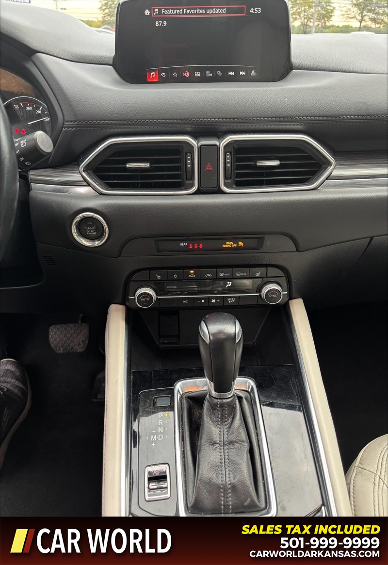 Mazda CX-5 Vehicle Full-screen Gallery Image 18
