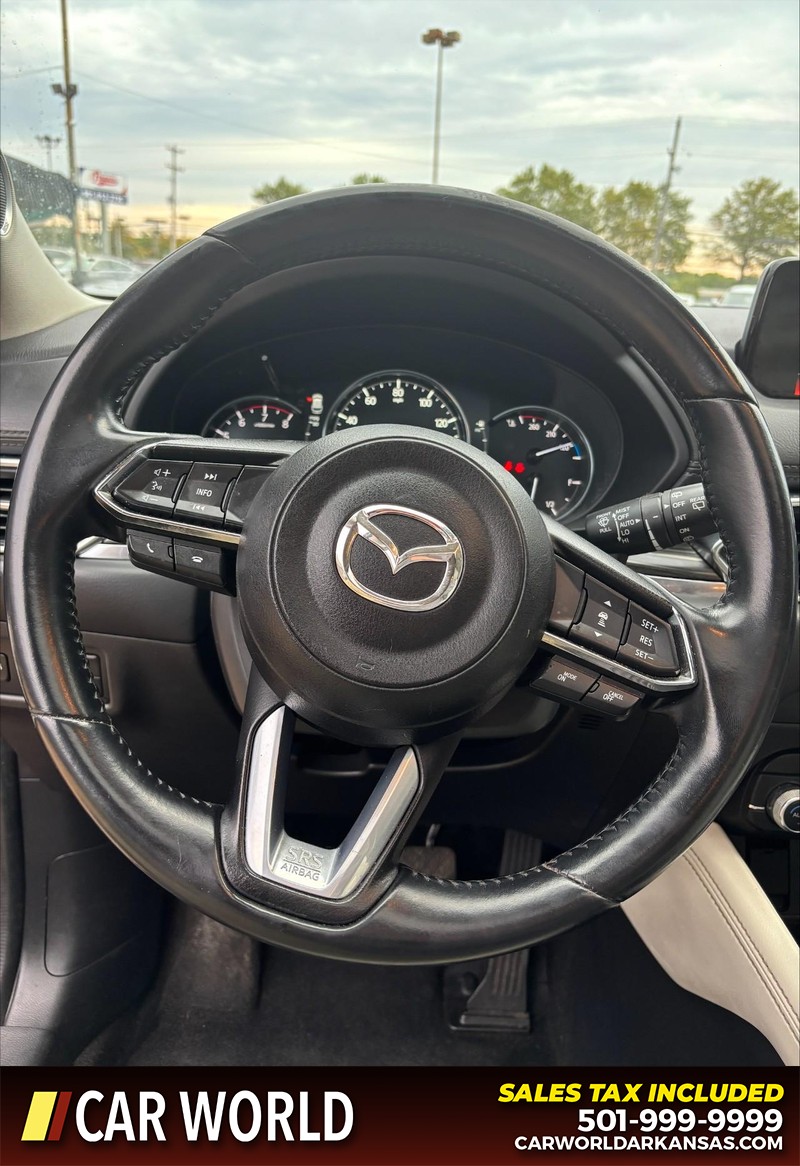 Mazda CX-5 Vehicle Full-screen Gallery Image 20