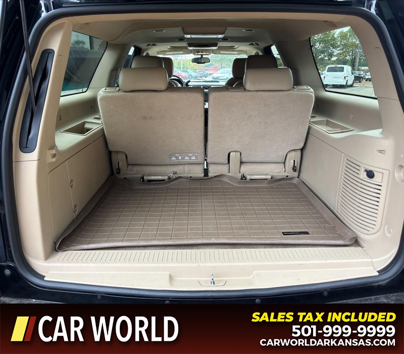 Chevrolet Suburban Vehicle Full-screen Gallery Image 6