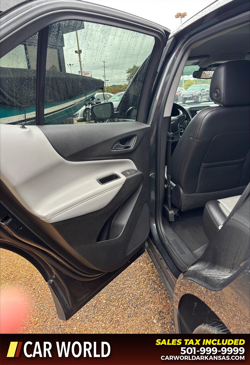 Chevrolet Equinox Vehicle Full-screen Gallery Image 13