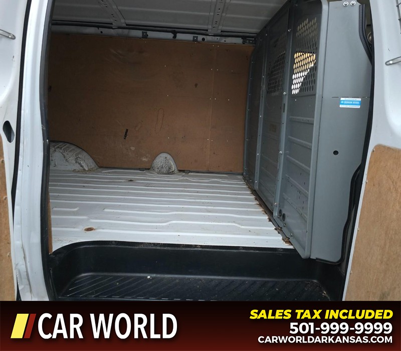 Ford Econoline Cargo Van Vehicle Full-screen Gallery Image 10