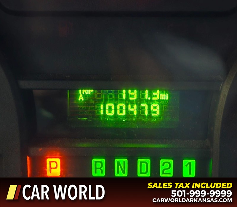 Ford Econoline Cargo Van Vehicle Full-screen Gallery Image 14