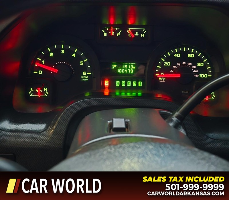 Ford Econoline Cargo Van Vehicle Full-screen Gallery Image 15