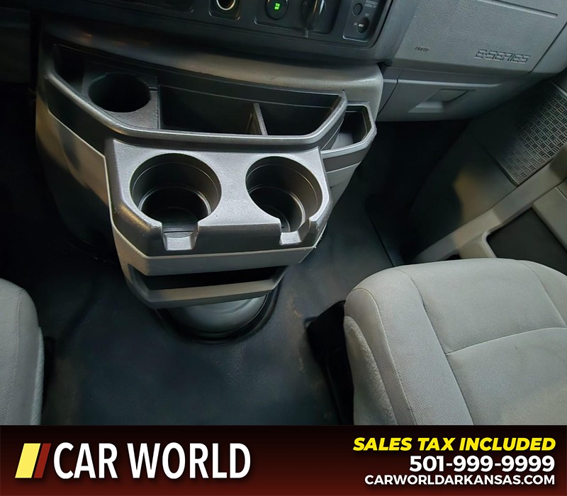 Ford Econoline Cargo Van Vehicle Full-screen Gallery Image 17