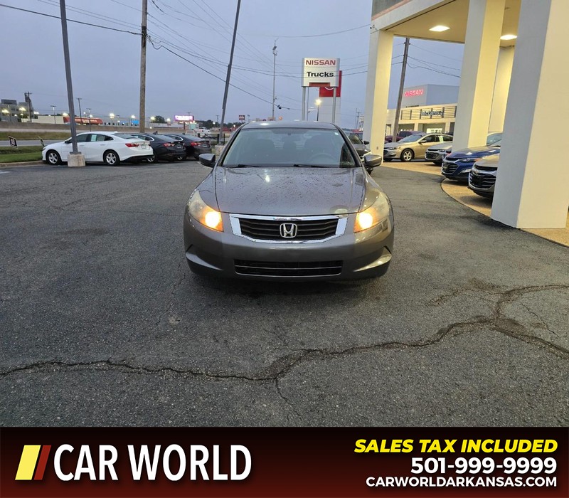 Honda Accord Sedan Vehicle Full-screen Gallery Image 2