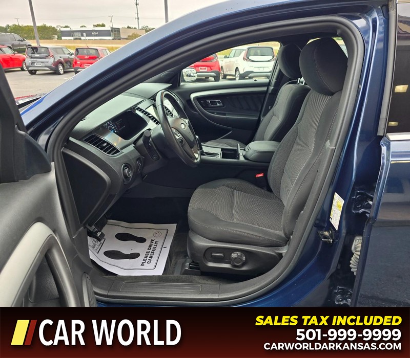 Ford Taurus Vehicle Full-screen Gallery Image 9