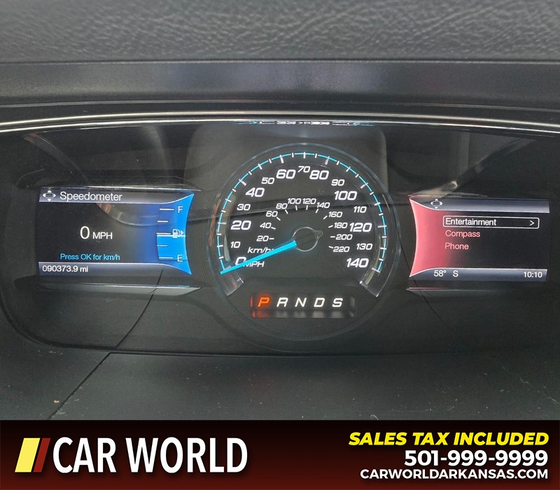 Ford Taurus Vehicle Full-screen Gallery Image 18