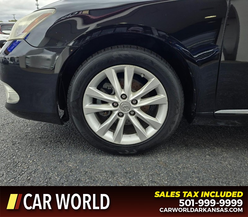 Lexus ES 350 Vehicle Full-screen Gallery Image 6