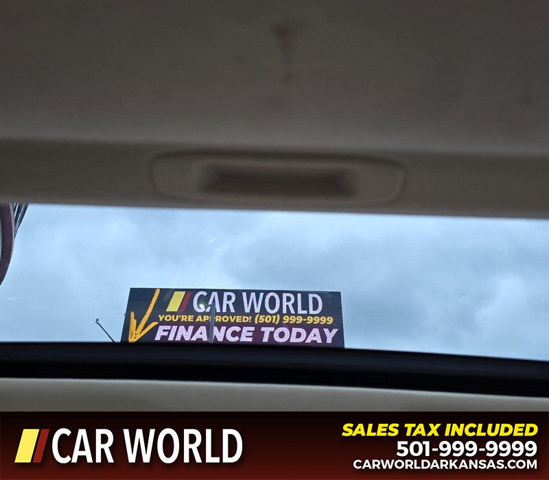 Lexus ES 350 Vehicle Full-screen Gallery Image 19