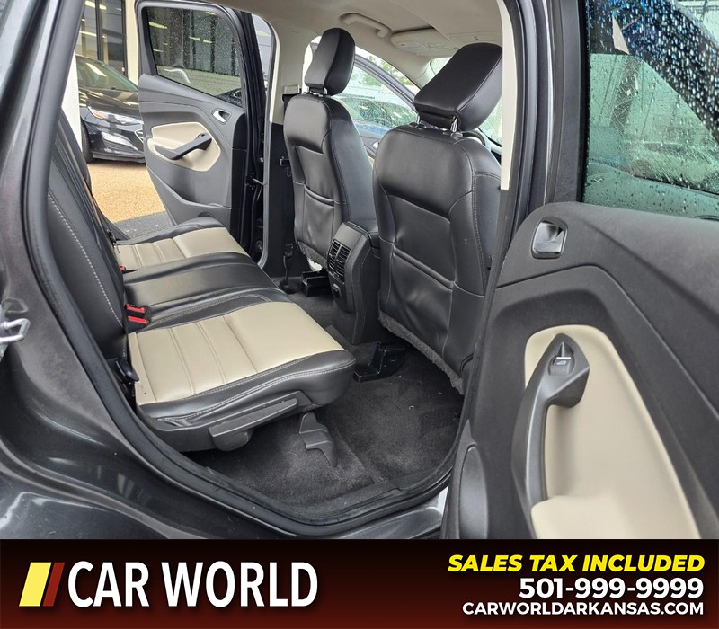 Ford Escape Vehicle Full-screen Gallery Image 13