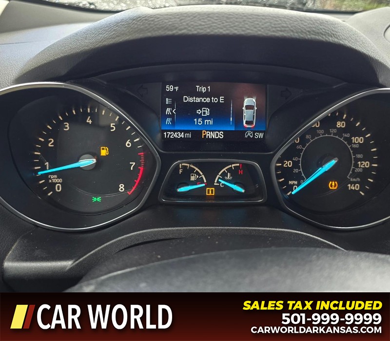 Ford Escape Vehicle Full-screen Gallery Image 18