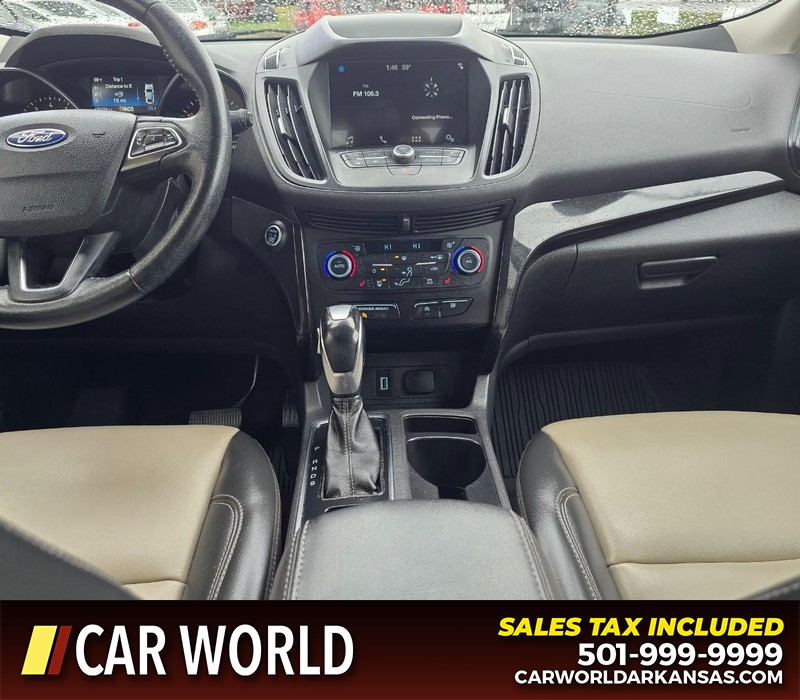 Ford Escape Vehicle Full-screen Gallery Image 19