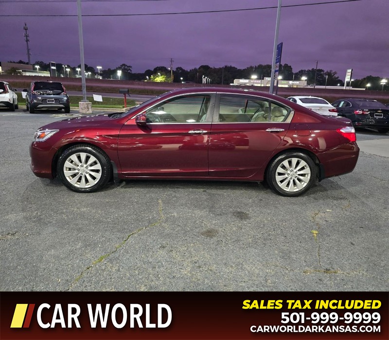 Honda Accord Sedan Vehicle Full-screen Gallery Image 4