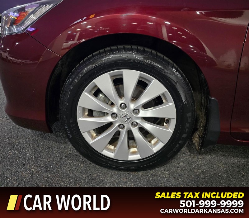 Honda Accord Sedan Vehicle Full-screen Gallery Image 6