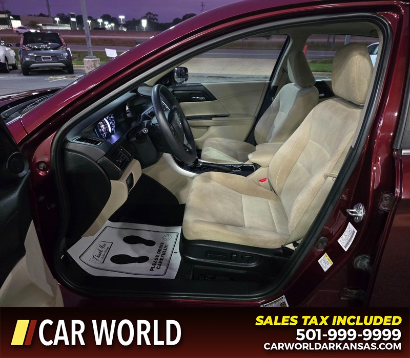 Honda Accord Sedan Vehicle Full-screen Gallery Image 8