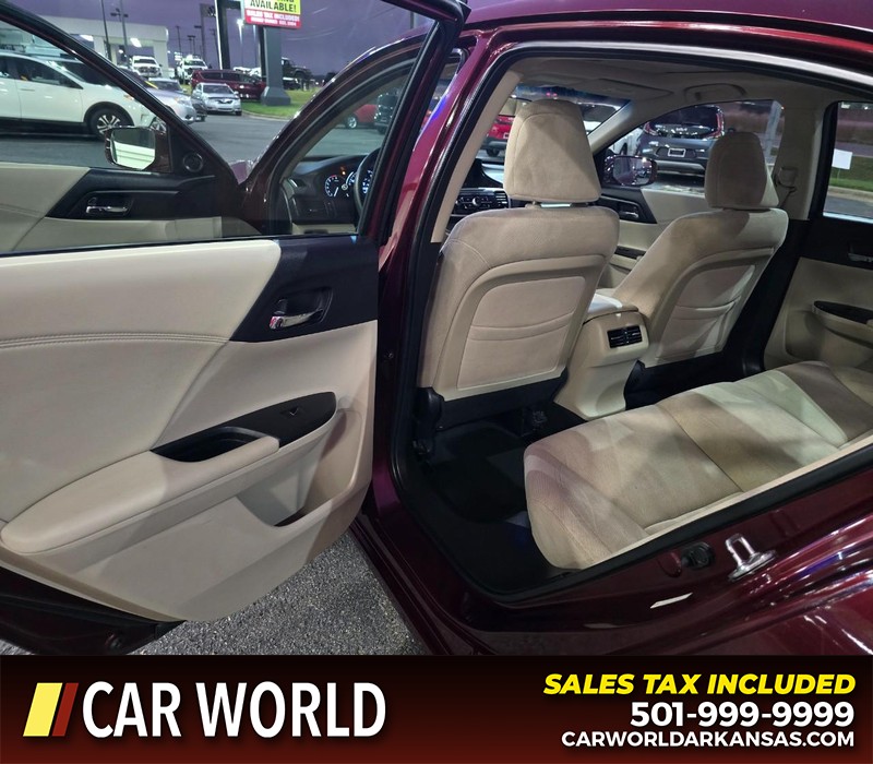 Honda Accord Sedan Vehicle Full-screen Gallery Image 9