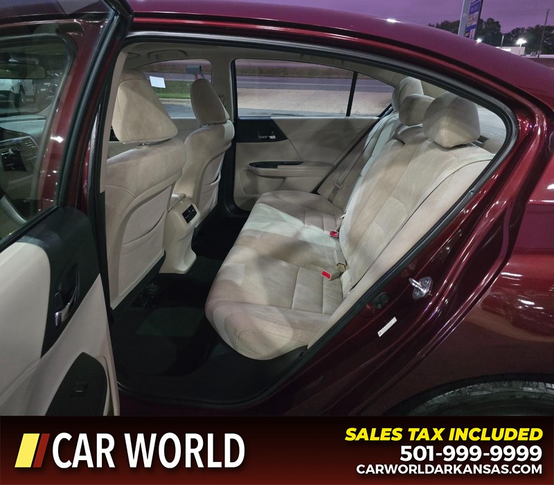 Honda Accord Sedan Vehicle Full-screen Gallery Image 10