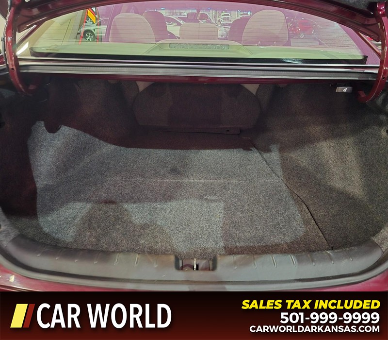 Honda Accord Sedan Vehicle Full-screen Gallery Image 13