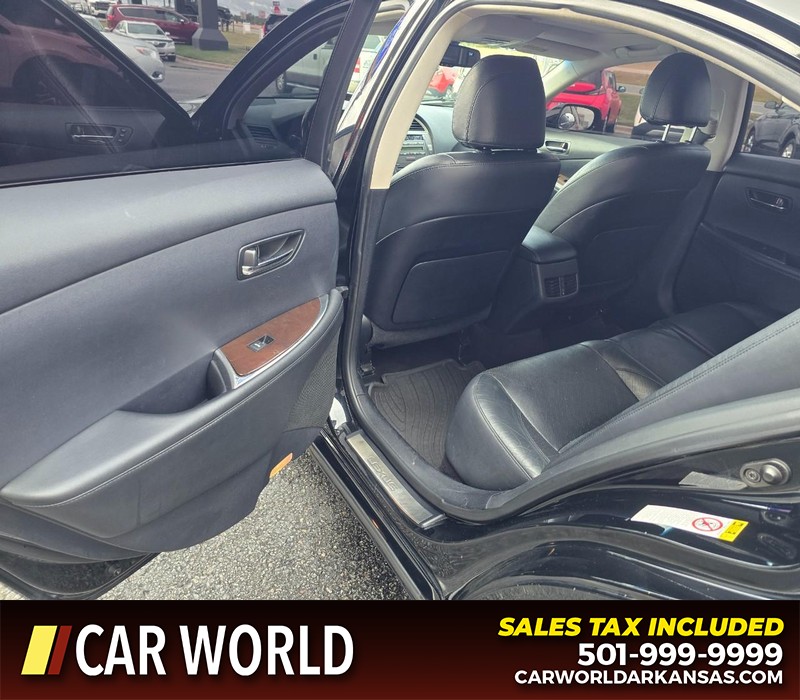 Lexus ES 350 Vehicle Full-screen Gallery Image 9