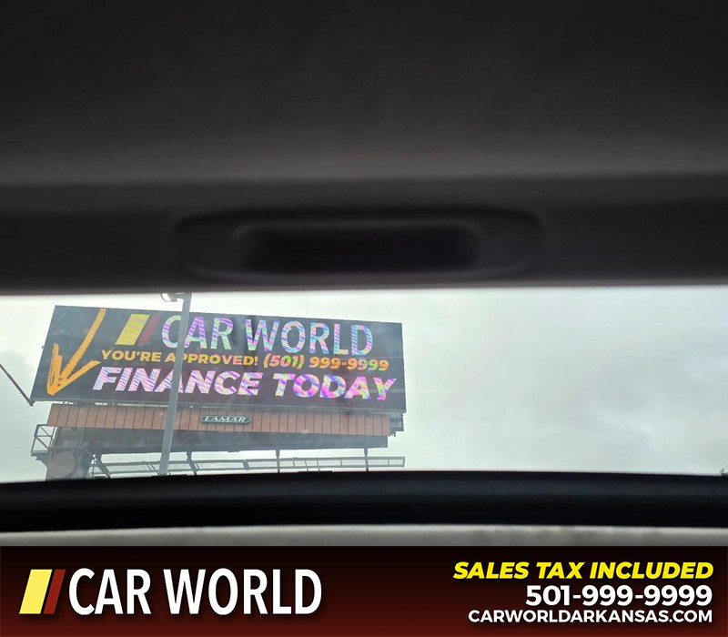 Lexus ES 350 Vehicle Full-screen Gallery Image 18