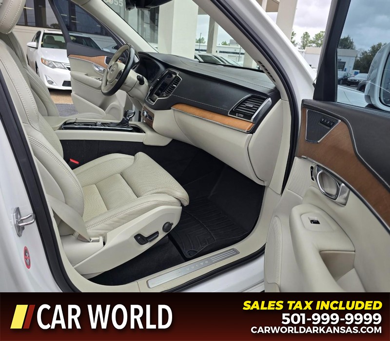 Volvo XC90 Vehicle Full-screen Gallery Image 12