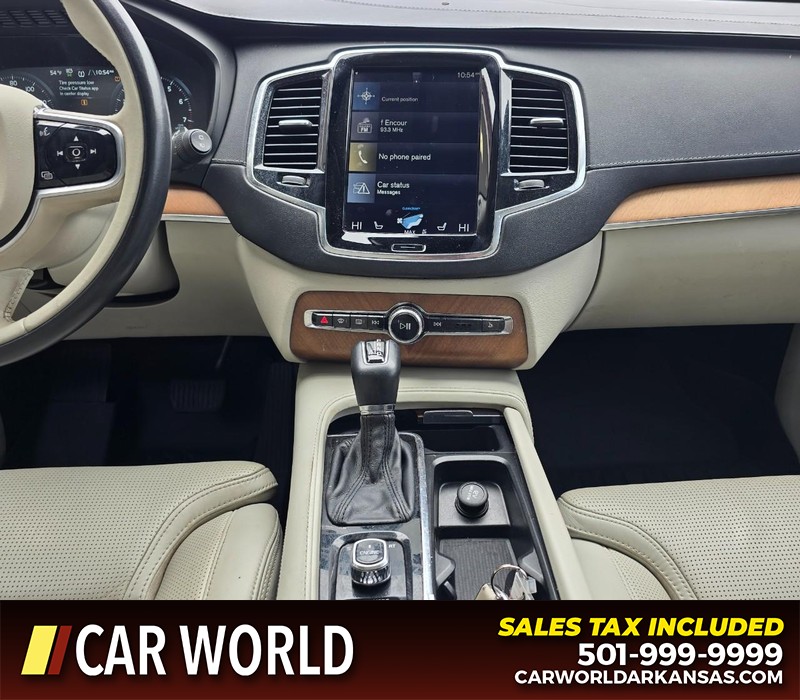 Volvo XC90 Vehicle Full-screen Gallery Image 21