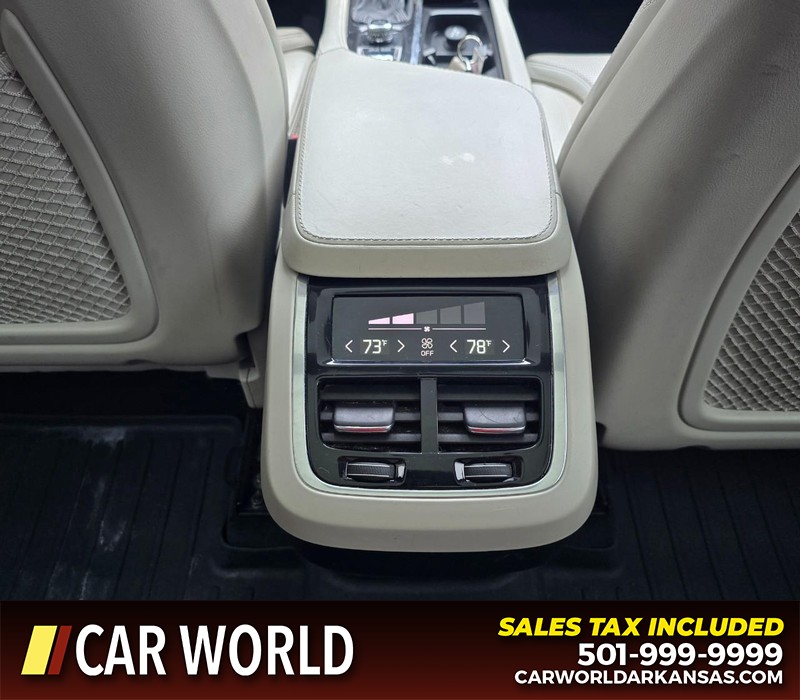 Volvo XC90 Vehicle Full-screen Gallery Image 23