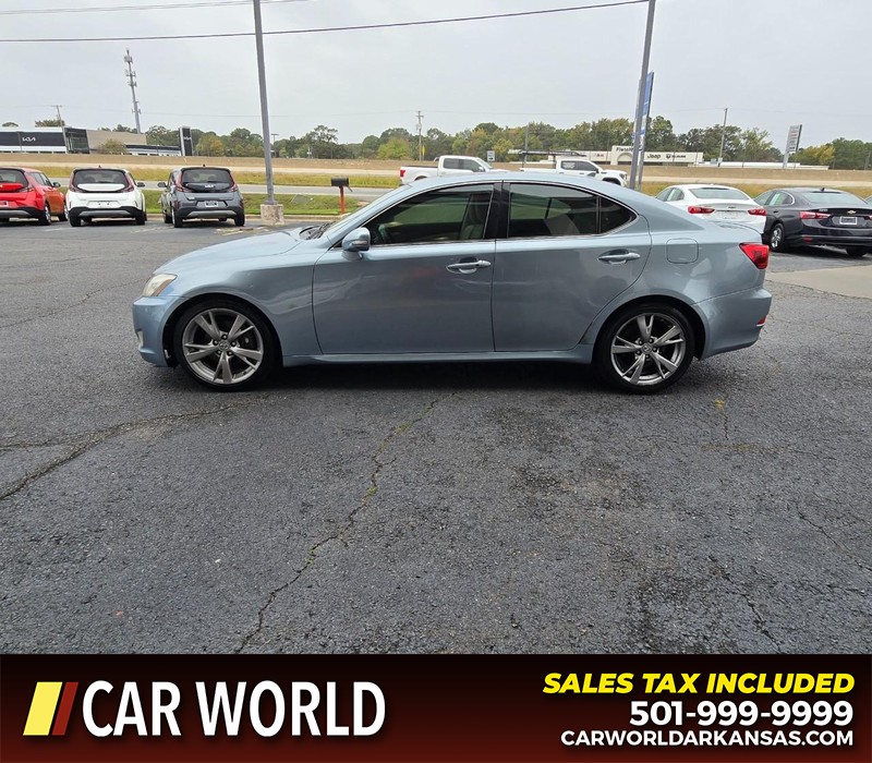 Lexus IS 250 Vehicle Full-screen Gallery Image 4