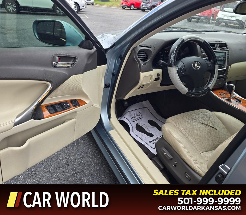 Lexus IS 250 Vehicle Full-screen Gallery Image 7