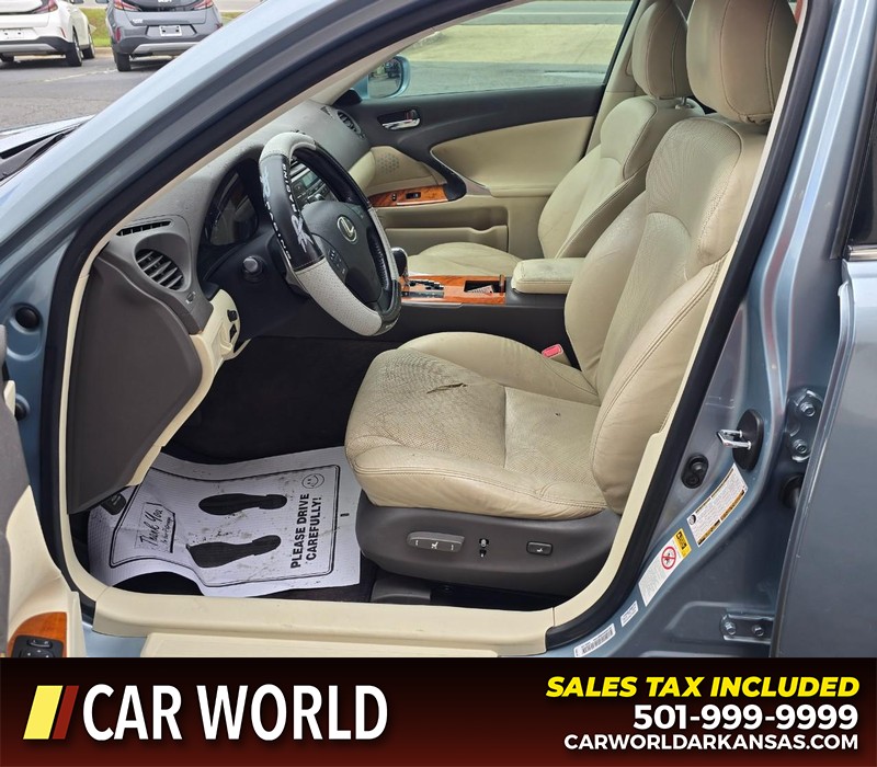 Lexus IS 250 Vehicle Full-screen Gallery Image 8