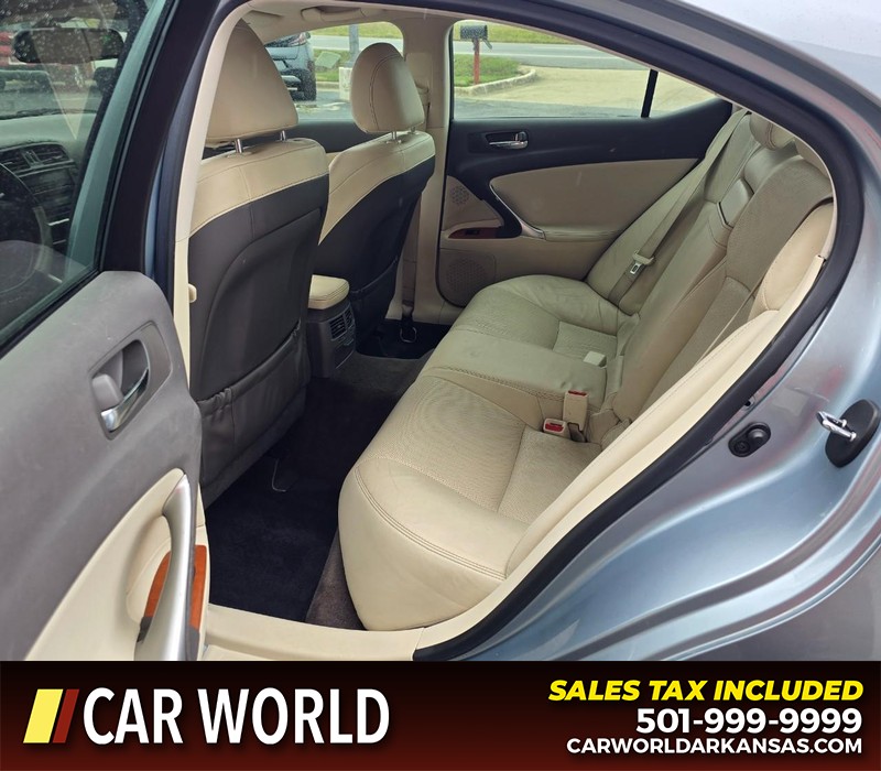 Lexus IS 250 Vehicle Full-screen Gallery Image 10