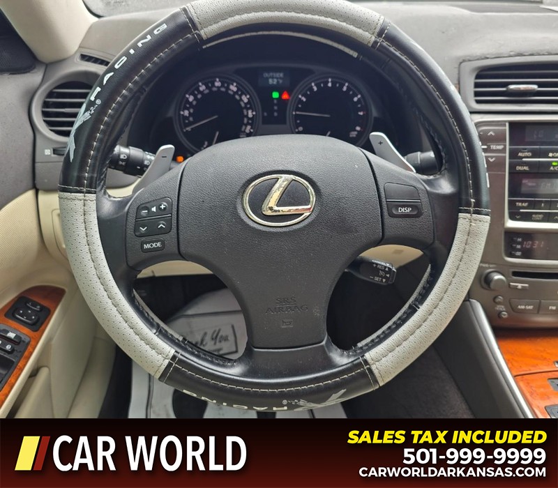 Lexus IS 250 Vehicle Full-screen Gallery Image 14