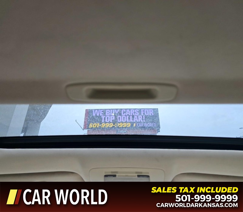 Lexus IS 250 Vehicle Full-screen Gallery Image 17