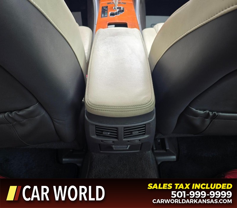 Lexus IS 250 Vehicle Full-screen Gallery Image 18