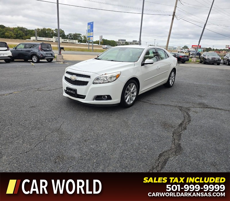 Chevrolet Malibu Vehicle Full-screen Gallery Image 3